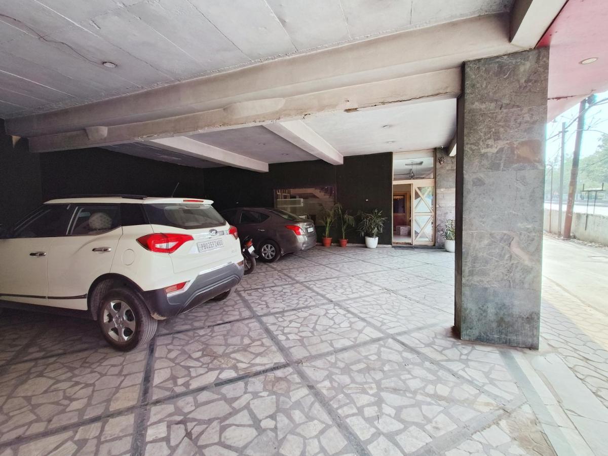 Hotel Ricky International Amritsar Exterior foto